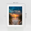 Plakat w ramie 30x40 - Magia zachodu słońca na plaży - zachód, słońca - rama biała