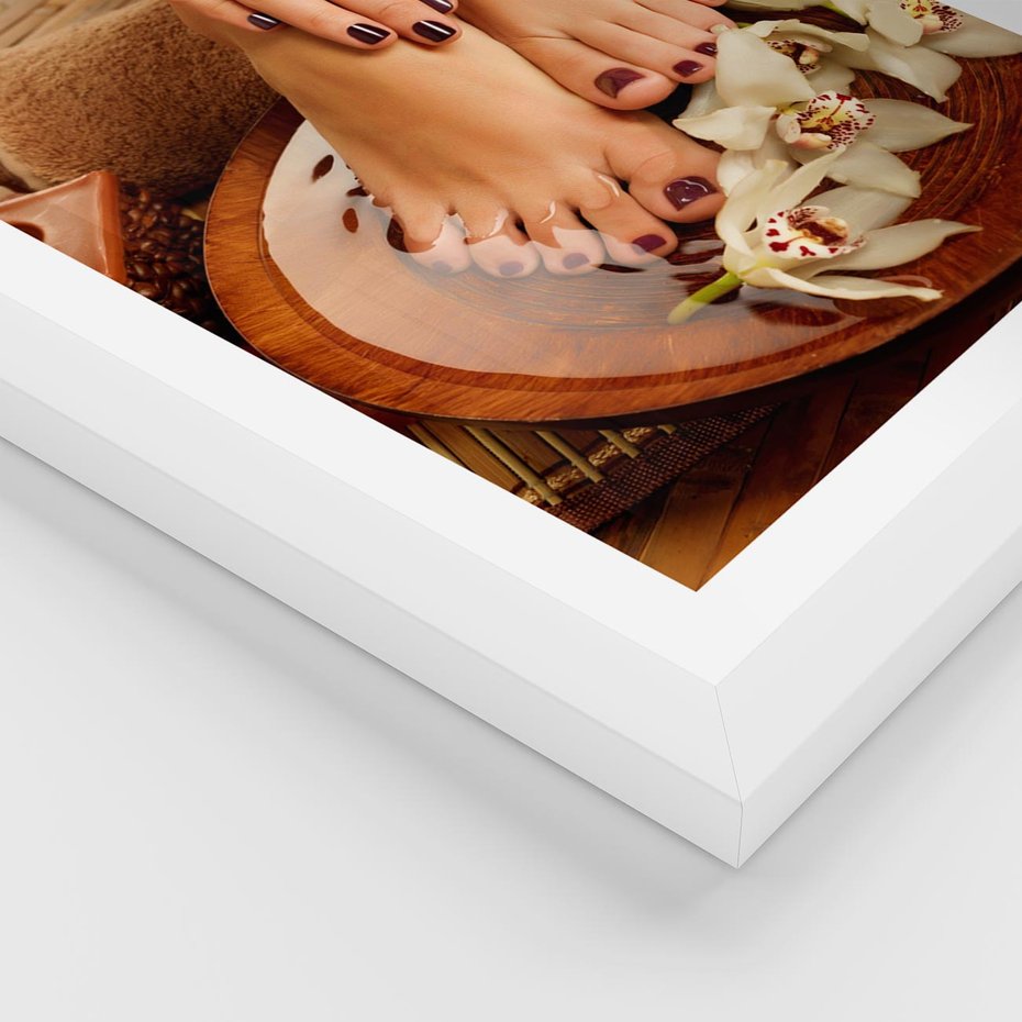 Plakat w ramie 50x70 - Relaksujące Spa i Perfekcyjny Manicure - spa, paznokcie - rama biała