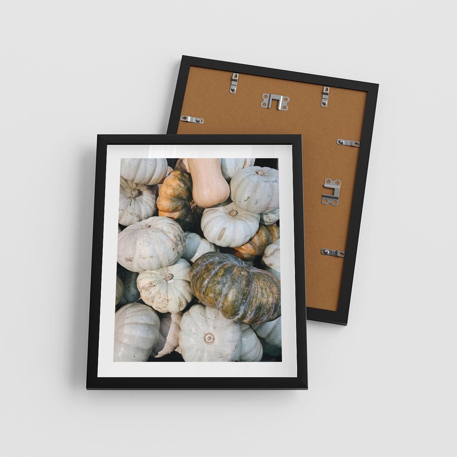 Plakat w ramie 40x50 - Minimalizm Jesieni - dynie, białe - rama czarna