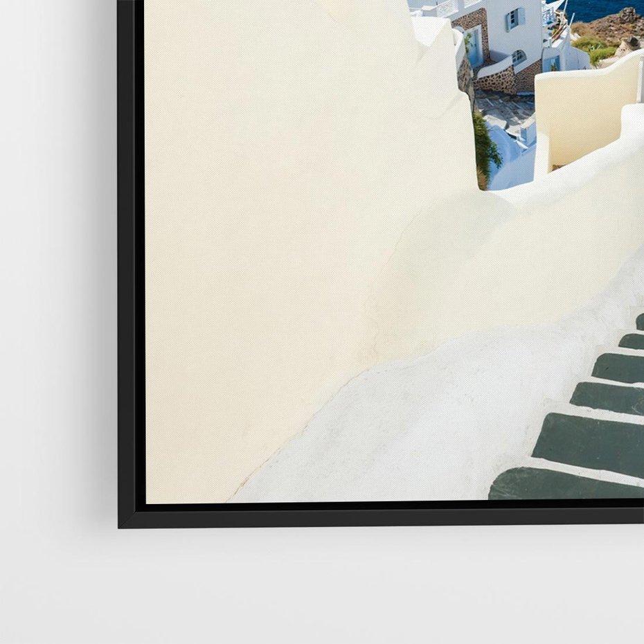 Obraz w ramie 50x50 - Malowniczy urok wyspy - Santorini, schodki - rama czarna