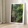Plakat bez ramy 30x40 - Żywiołowa Zieleń - mur, liście