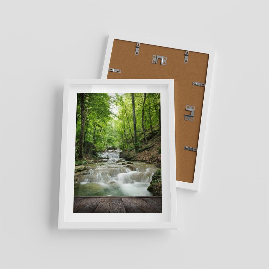 Plakat w ramie 30x40 - Plączący się strumień - rzeka, strumień - rama biała