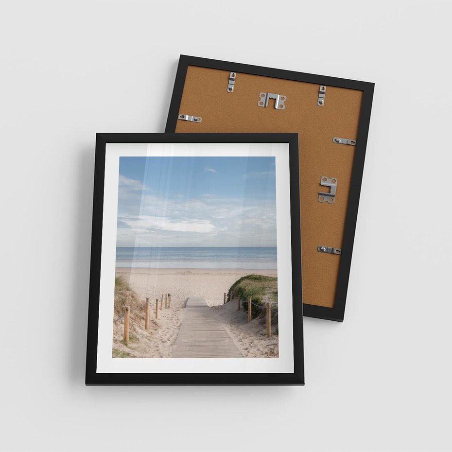 Plakat w ramie 40x50 - Plażowy pomost - plaża, pomost - rama czarna