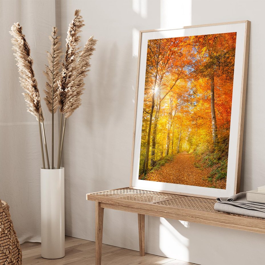 Plakat w ramie 50x70 - Złote barwy jesiennego lasu - las, jesień - rama drewno