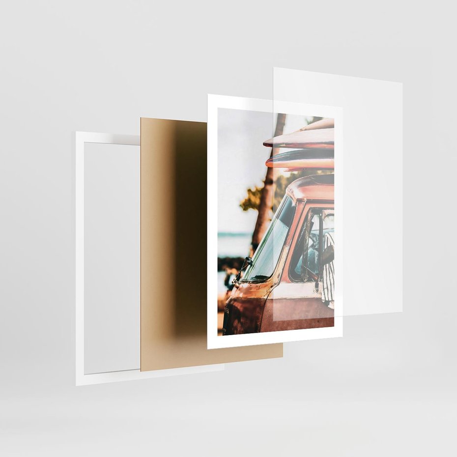 Plakat w ramie 50x70 - Surfingowa Wolność - samochód, stary van - rama biała