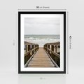 Plakat w ramie 30x40 - Morze i drewniany pomost - morze, pomost - rama czarna