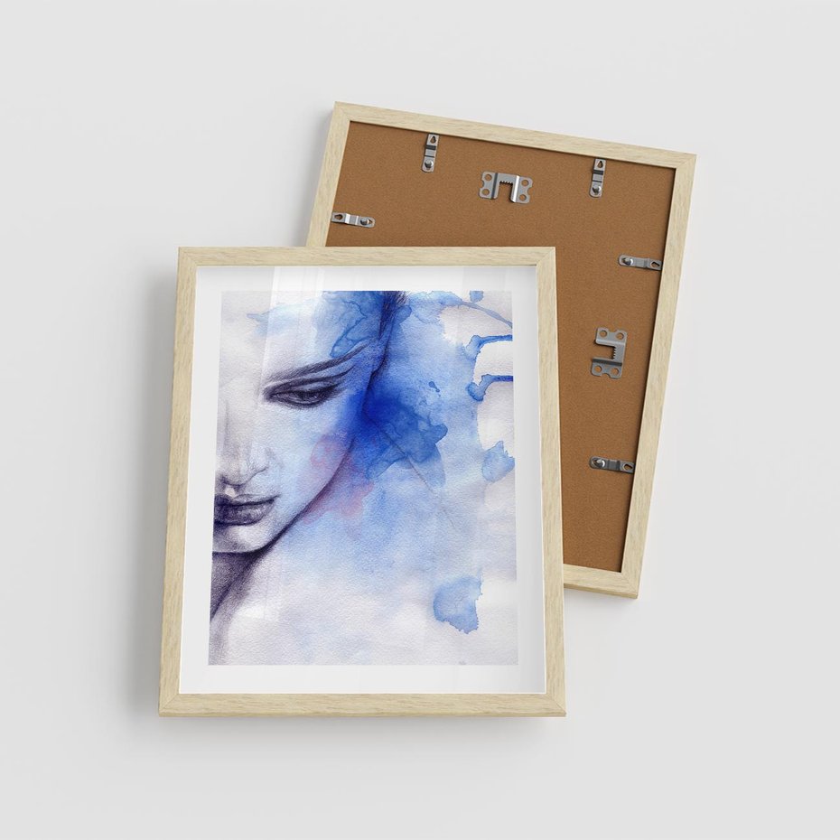 Plakat w ramie 40x50 - Graficzna magia kobiecej twarzy - grafika, kobieta - rama drewno