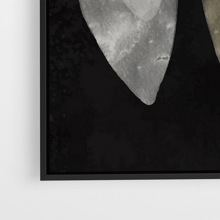 Obraz w ramie 50x70 - Obce Powidoki - abstrakcyjna ćma, mroczna atmosfera - rama czarna