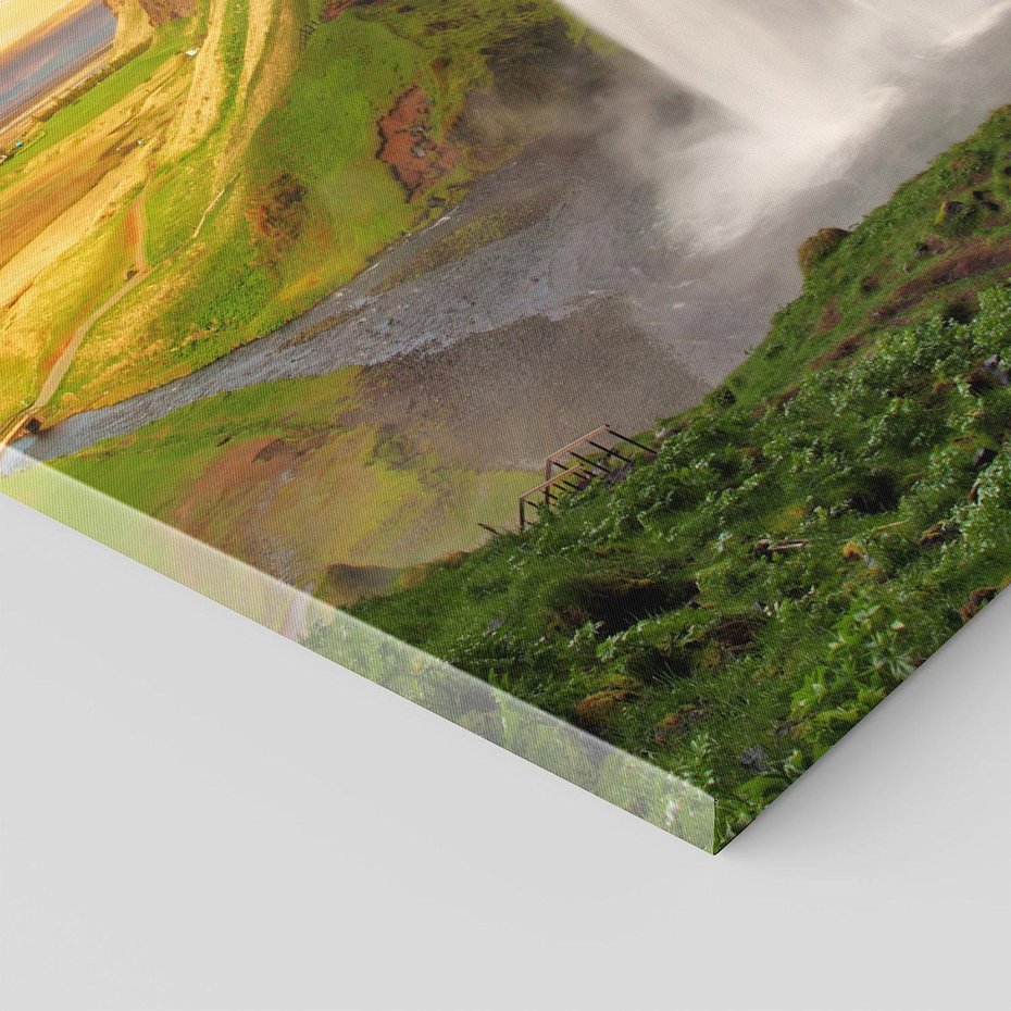 Obraz na płótnie 80x120 - Zachód słońca nad islandzkim wodospadem - Islandia, wodospad