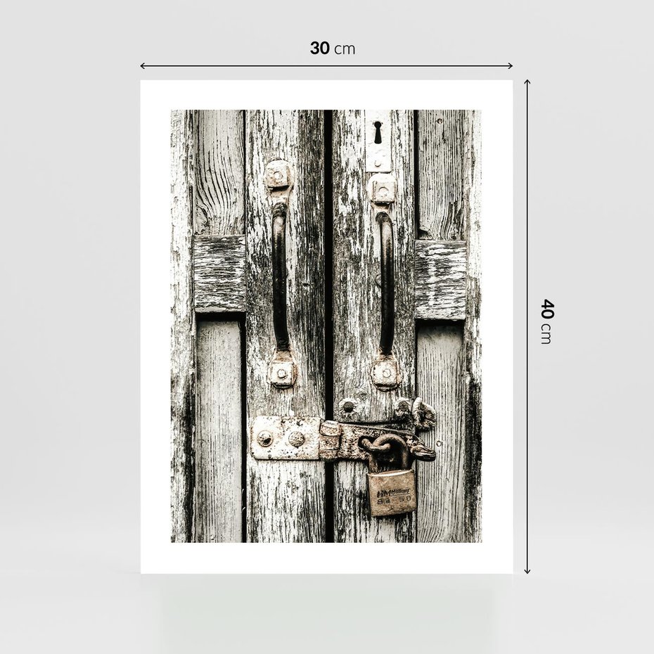 Plakat bez ramy 30x40 - Retro Drzwi: Zamknięta Tajemnica - stare drzwi, kłódka