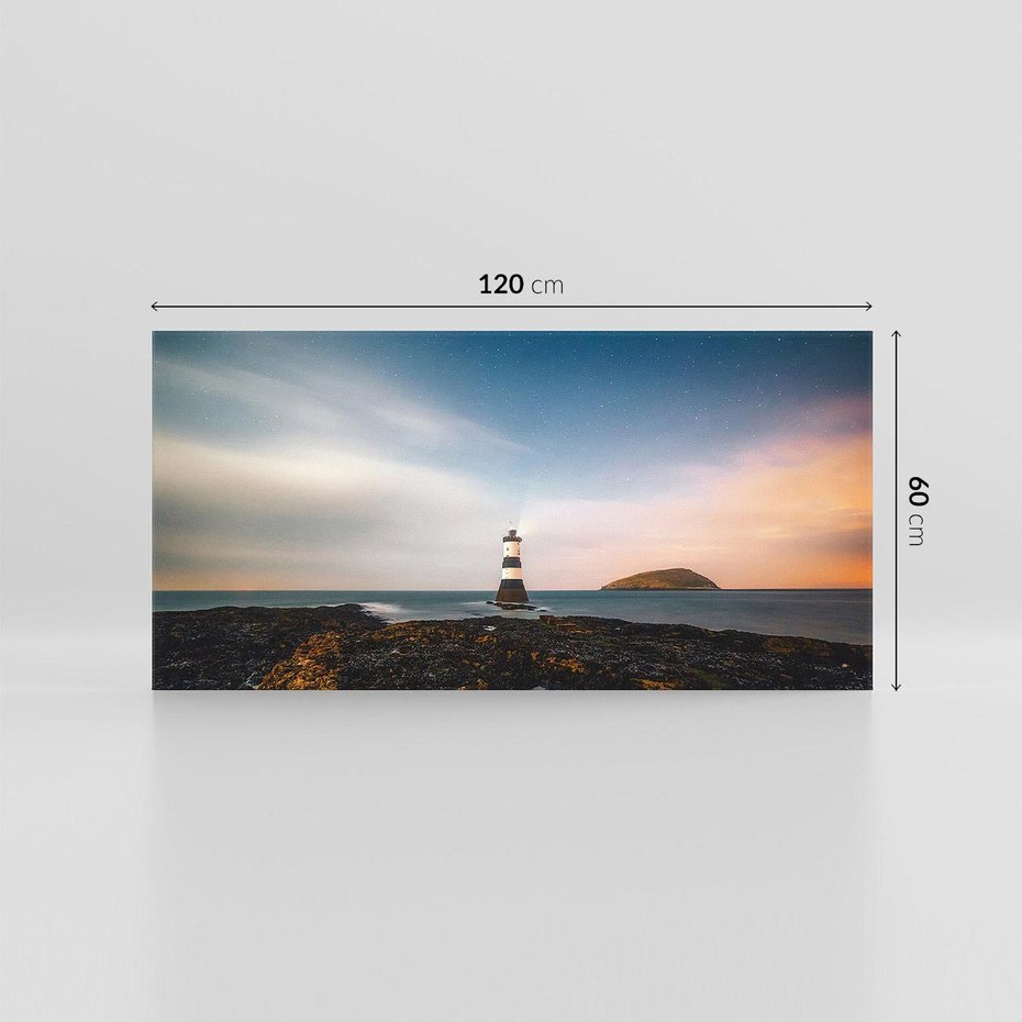 Obraz na płótnie 120x60 - Zachód słońca nad morzem: Magia plażowej scenerii - latarnia morska, morze