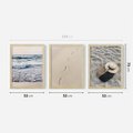 Zestaw obrazy w ramie 50x70 galeria - Plaża, piasek, ślady, kapelusz - rama drewno