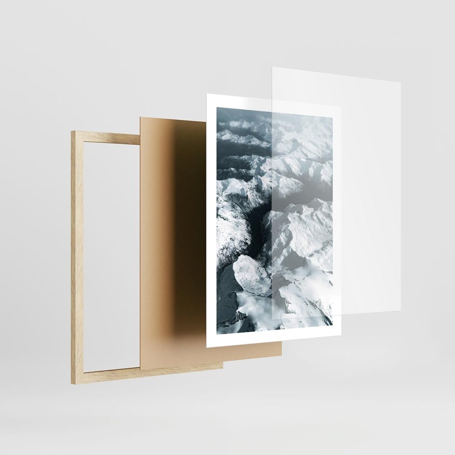 Plakat w ramie 50x70 - Ośnieżone Szczyty z Wysoka - ośnieżone szczyt górskie, zdjęcie z lotu ptaka - rama drewno
