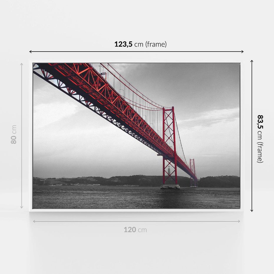 Obraz w ramie 120x80 - Majestatyczny Most - czarno biała fotografia, czerwony stalowy most nad rzeką - rama biała