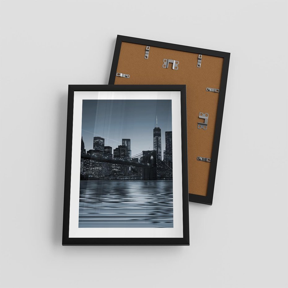 Plakat w ramie 30x40 - Nocne pejzaże miasta - miasto, nocą - rama czarna