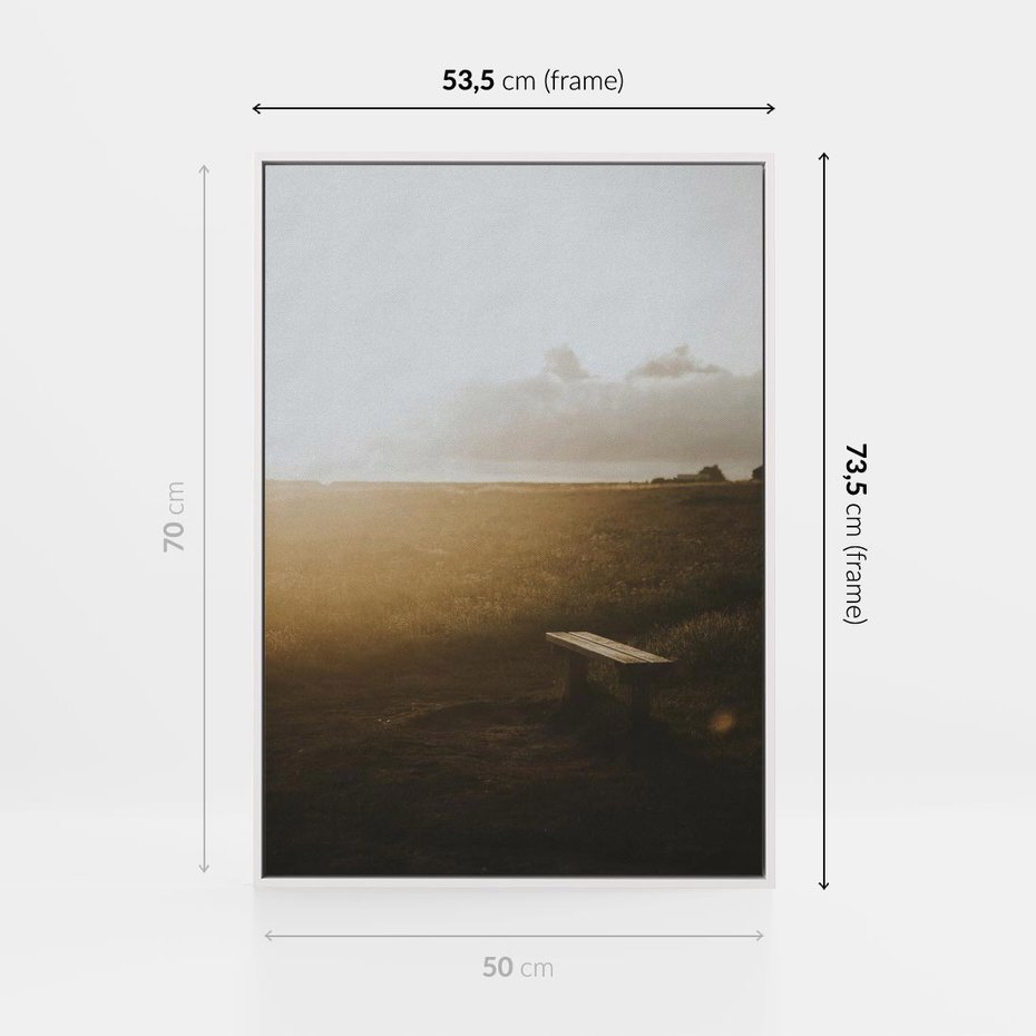 Obraz w ramie 50x70 - Mglisty zachód słońca na ławeczce - mgła, zachód - rama biała