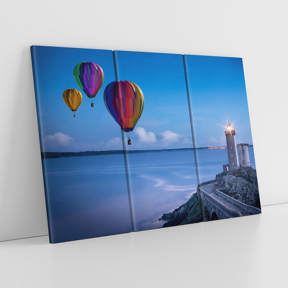 Obraz na płótnie 120x80 - Latarnia morska z balonami nad morzem - latarnia, morska