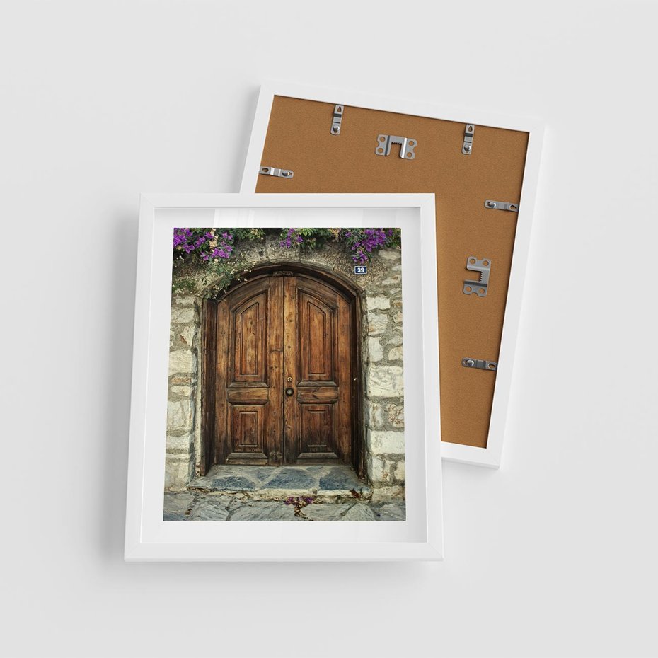 Plakat w ramie 40x50 - Tajemnicze stare drzwi - stare, drzwi - rama biała
