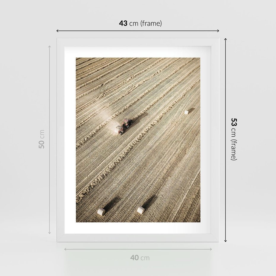 Plakat w ramie 40x50 - Rolnicza Praca - pole, traktor - rama biała