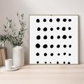 Obraz w ramie 50x50 - Refleksje Światła - minimalistyczna kompozycja, czarne kropkina białym tle - rama drewno