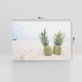 Obraz na płótnie 70x50 - Ananasy na Plaży - Egzotyczny Raj - ananasy, plaża