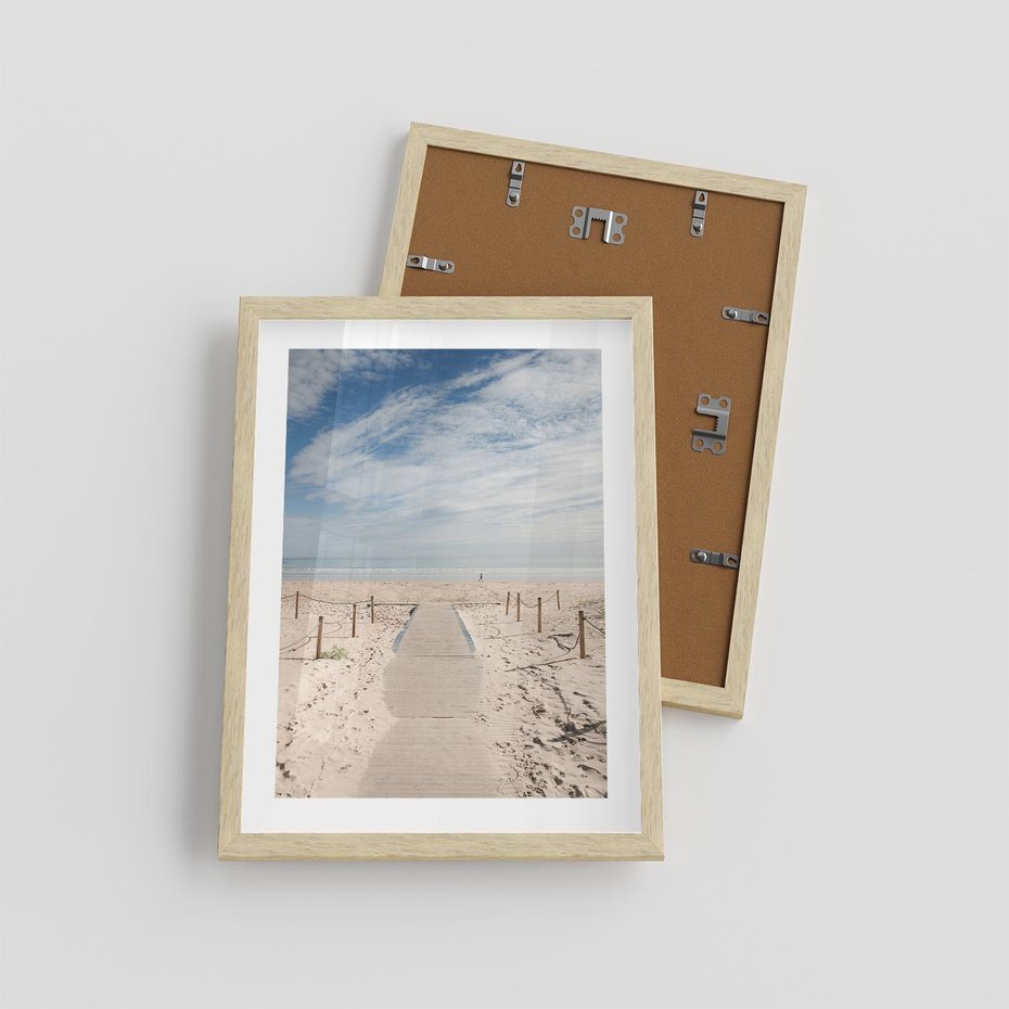Plakat w ramie 30x40 - Ścieżka na plaży - plaża, ścieżka - rama drewno
