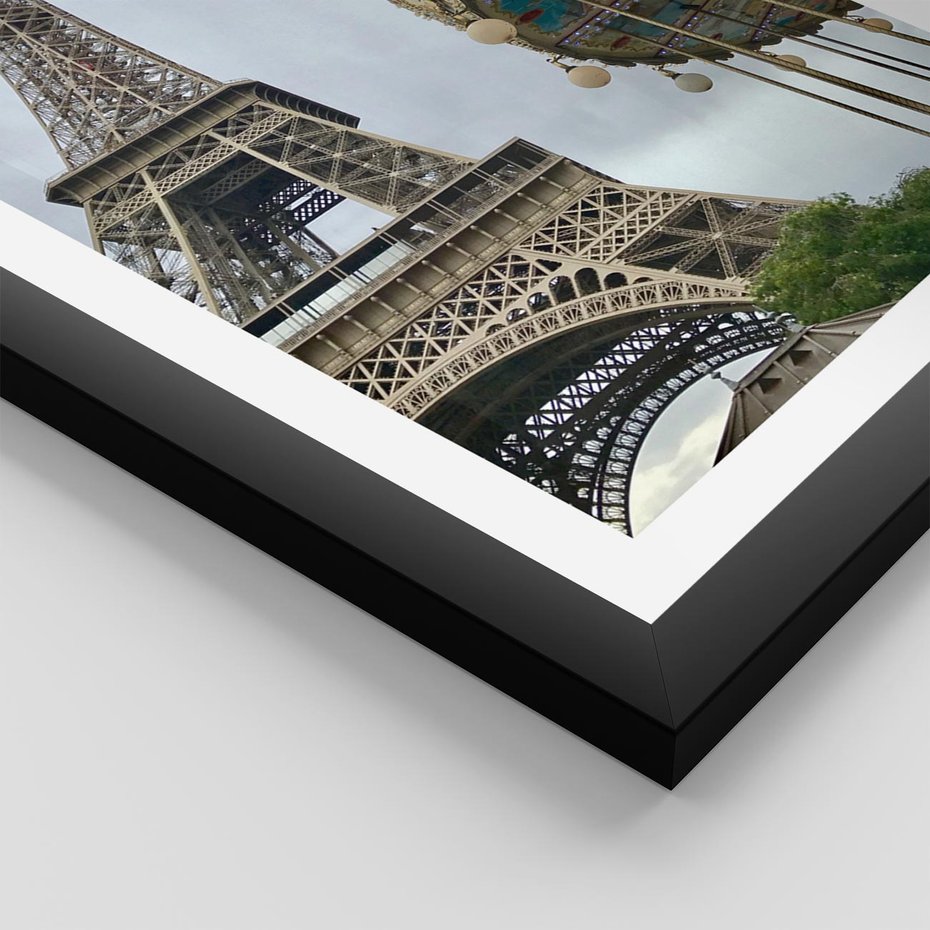 Plakat w ramie 40x50 - Delikatność kolorów - wieża, Eiffla - rama czarna