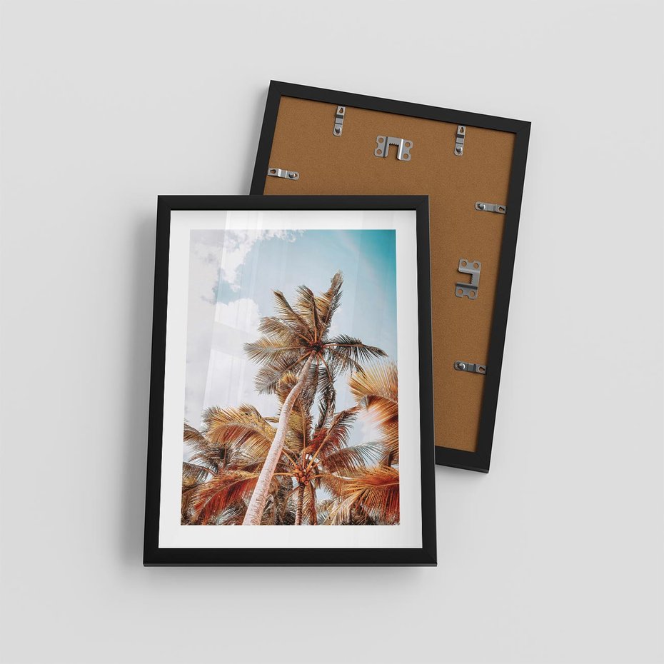Plakat w ramie 30x40 - Plażowa Idylla z Palmami - palmy, rajska plaża - rama czarna