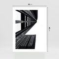Plakat bez ramy 30x40 - Geometryczna Asymetria - architektura, czarno białe zdjęcie