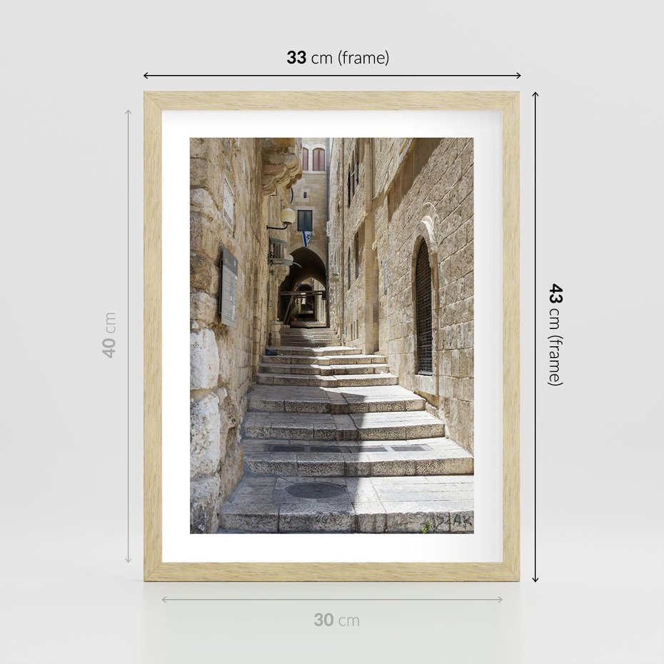 Plakat w ramie 30x40 - Urok uliczki: perspektywa miasta - uliczka, perspektywa - rama drewno