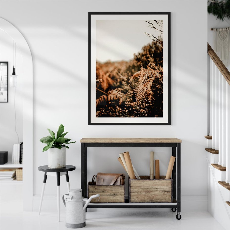 Plakat w ramie 40x50 - Jesienna Harmonia - suche paprocie, jesienny krajobraz - rama czarna