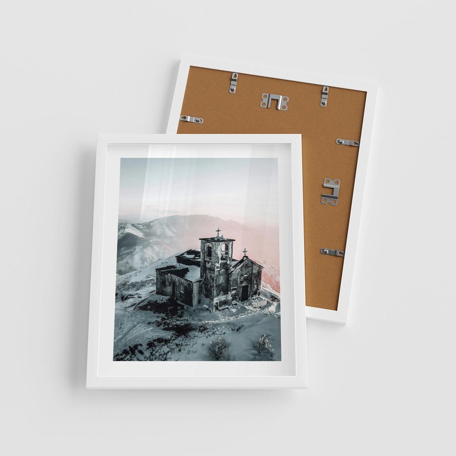Plakat w ramie 40x50 - Stary Kościół w Górach - stary kościół, ruiny - rama biała