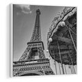 Obraz w ramie 50x50 - Zabawa w Paryżu - czarno białe zdjecie, wieża eiffla - rama biała