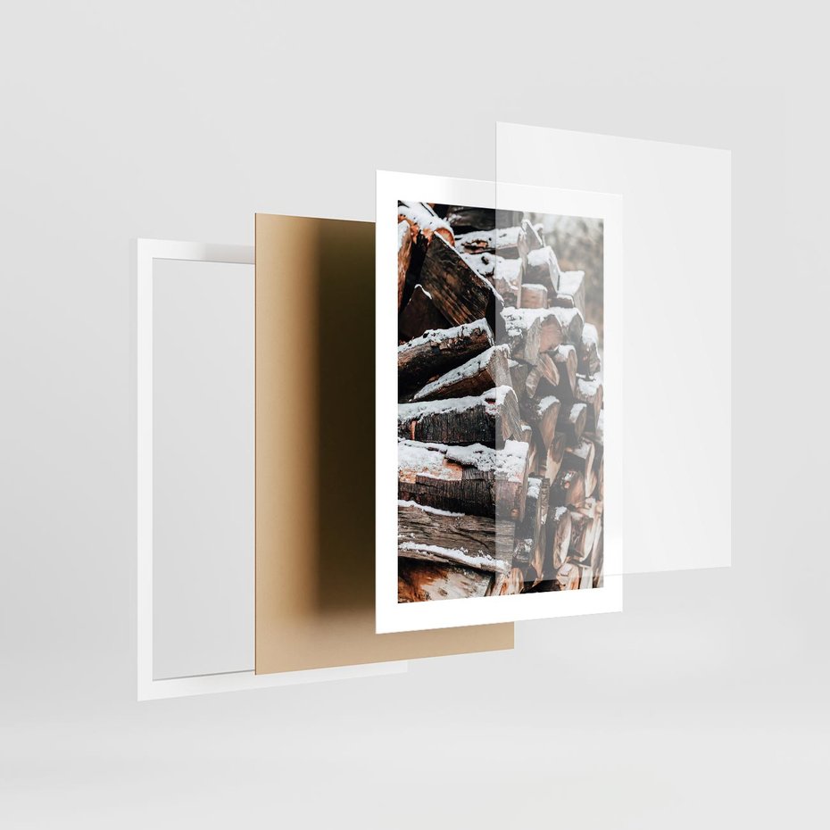 Plakat w ramie 30x40 - Zimowa Drewniana Idylla - drewno, kłody - rama biała