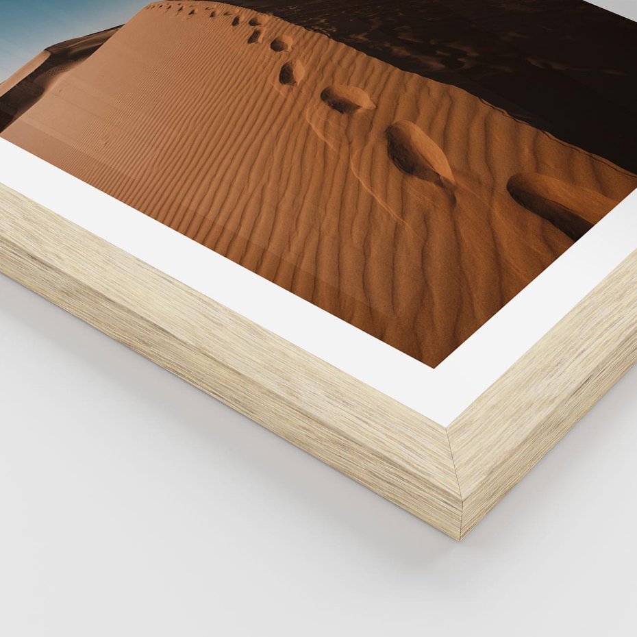 Plakat w ramie 30x40 - Piasek pustyni w ogniu - pustynia, piasek - rama drewno