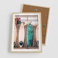 Plakat w ramie 50x70 - Deski Surfingowe w Pionie - deski surfingowe, ustawione pionowo - rama drewno