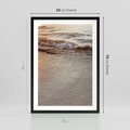 Plakat w ramie 50x70 - Spokój Morza: Fale na Plaży - fale, morze - rama czarna
