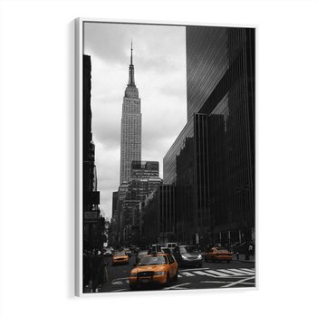 Obraz w ramie 80x120 - Nowy York, taksówka w ruchu - Nowy York, taksówka - rama biała