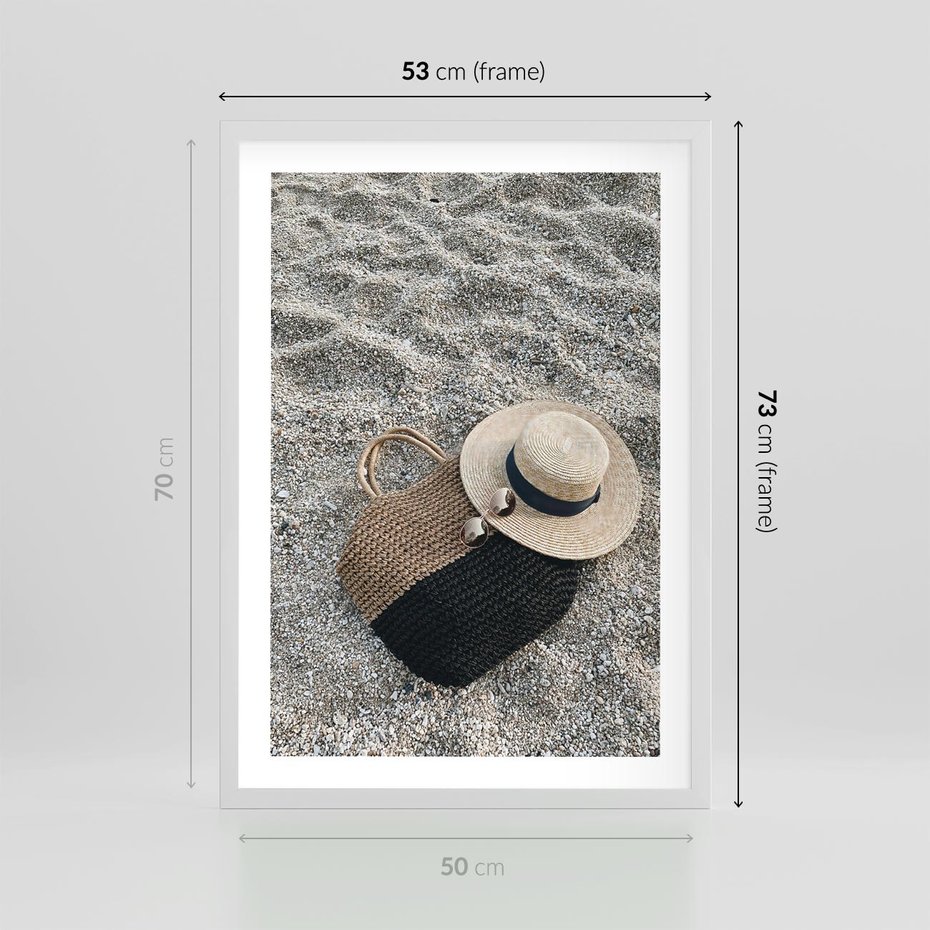 Plakat w ramie 50x70 - Plażowe Przygotowania - torba plażowa, kapelusz - rama biała