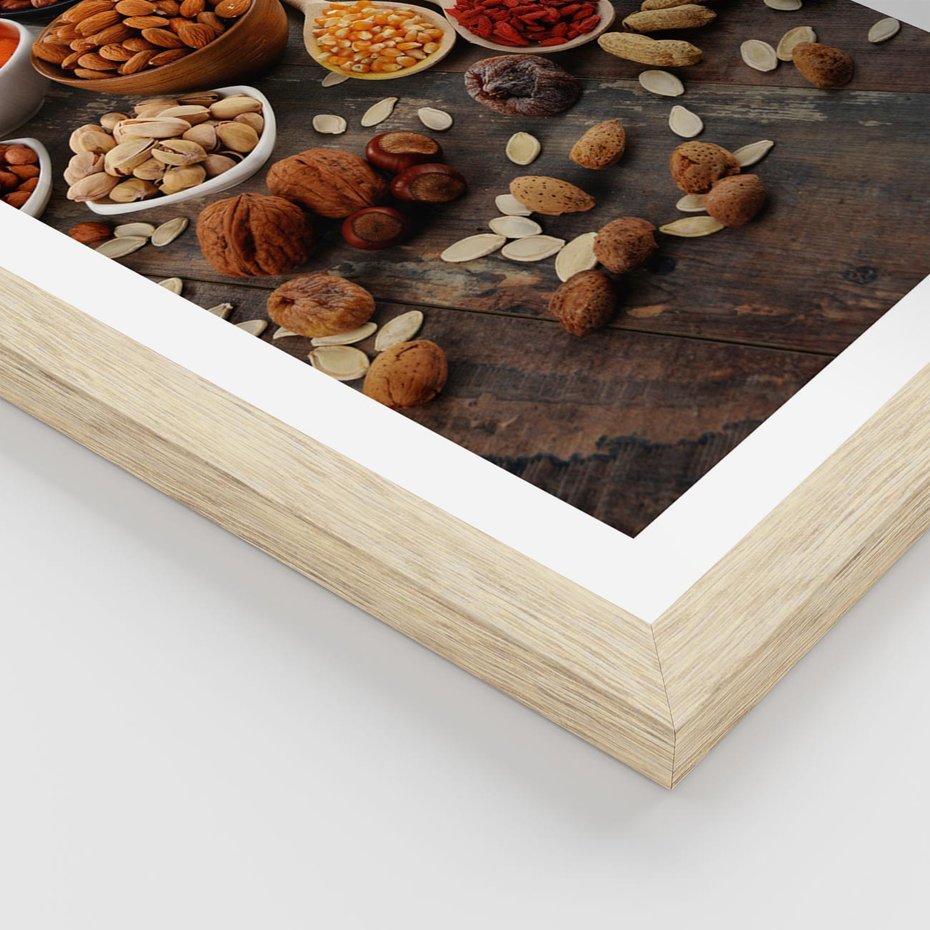 Plakat w ramie 50x70 - Szlachetne smaki kuchni - nasiona, bakalie - rama drewno