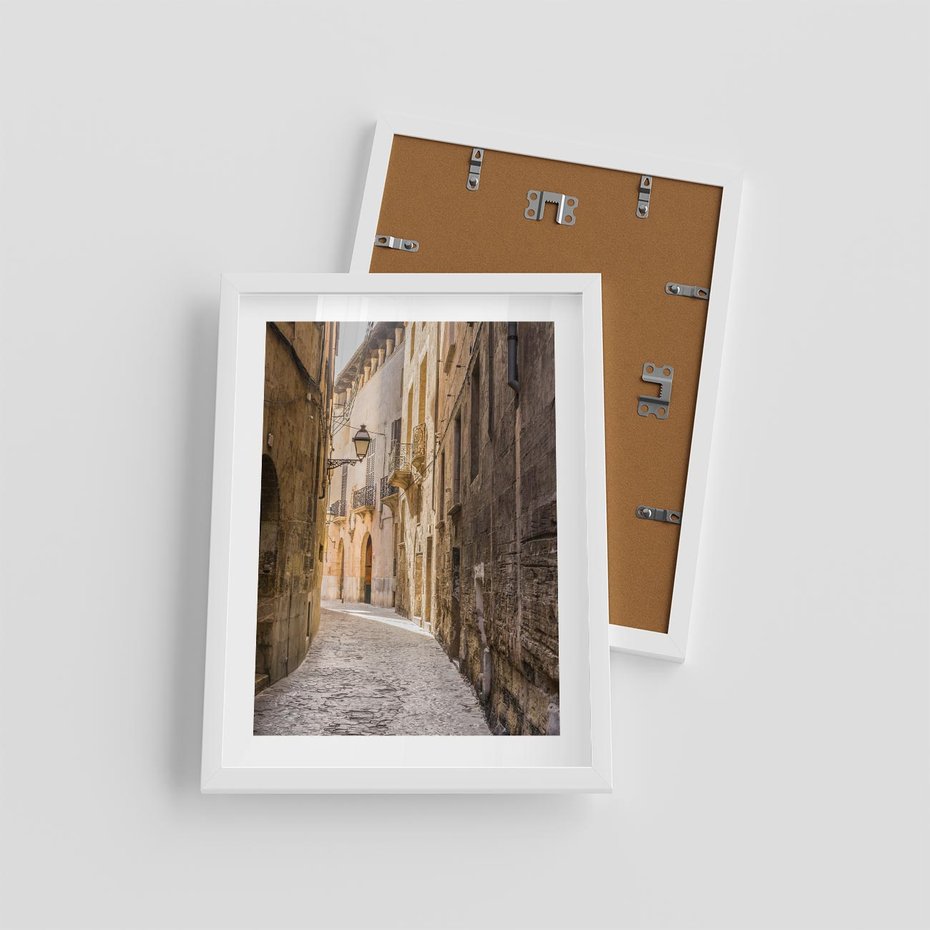 Plakat w ramie 30x40 - Perspektywa Uliczki - uliczka, perspektywa - rama biała