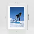 Plakat w ramie 30x40 - Snowboard na zimowych zboczach - snowboard, zima - rama biała