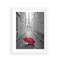 Plakat w ramie 40x50 - Kolorowy parasol w Paryżu - Paryż, parasol - rama biała