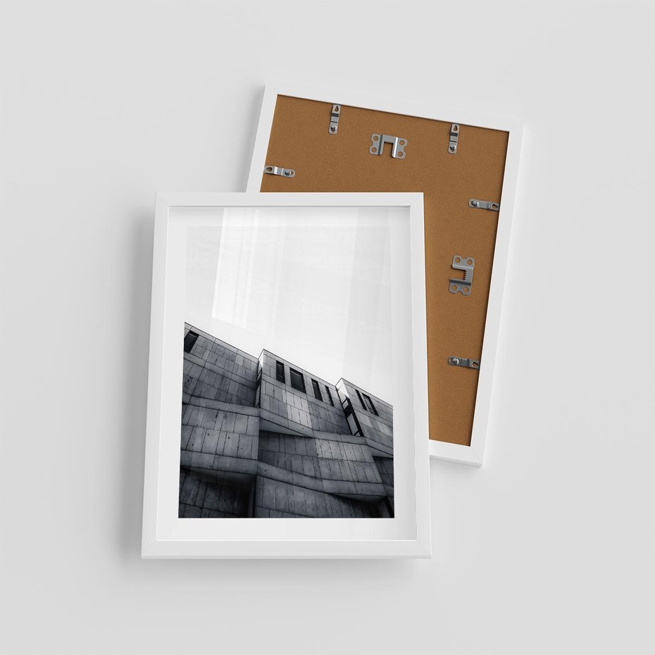 Plakat w ramie 30x40 - Surowa Elegancja Architektury - architektura, surowe formy - rama biała