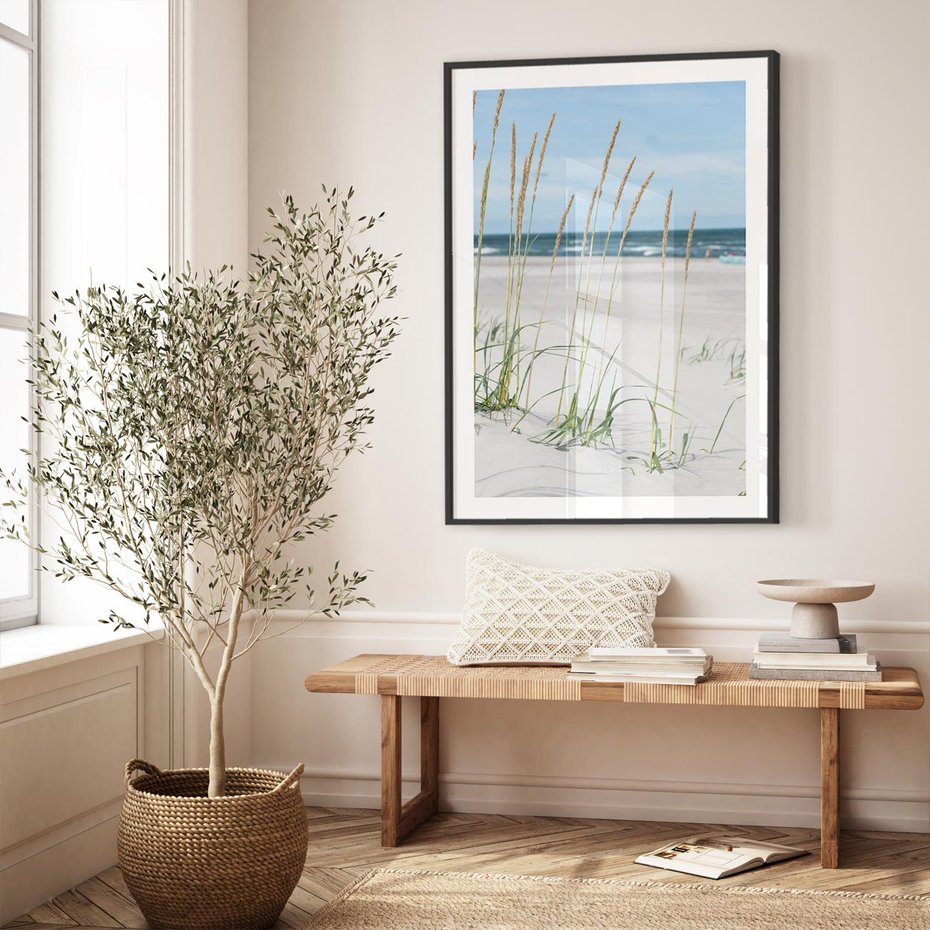 Plakat w ramie 40x50 - Przytulna Śródziemnomorska Trawa - plaża, trawy - rama czarna