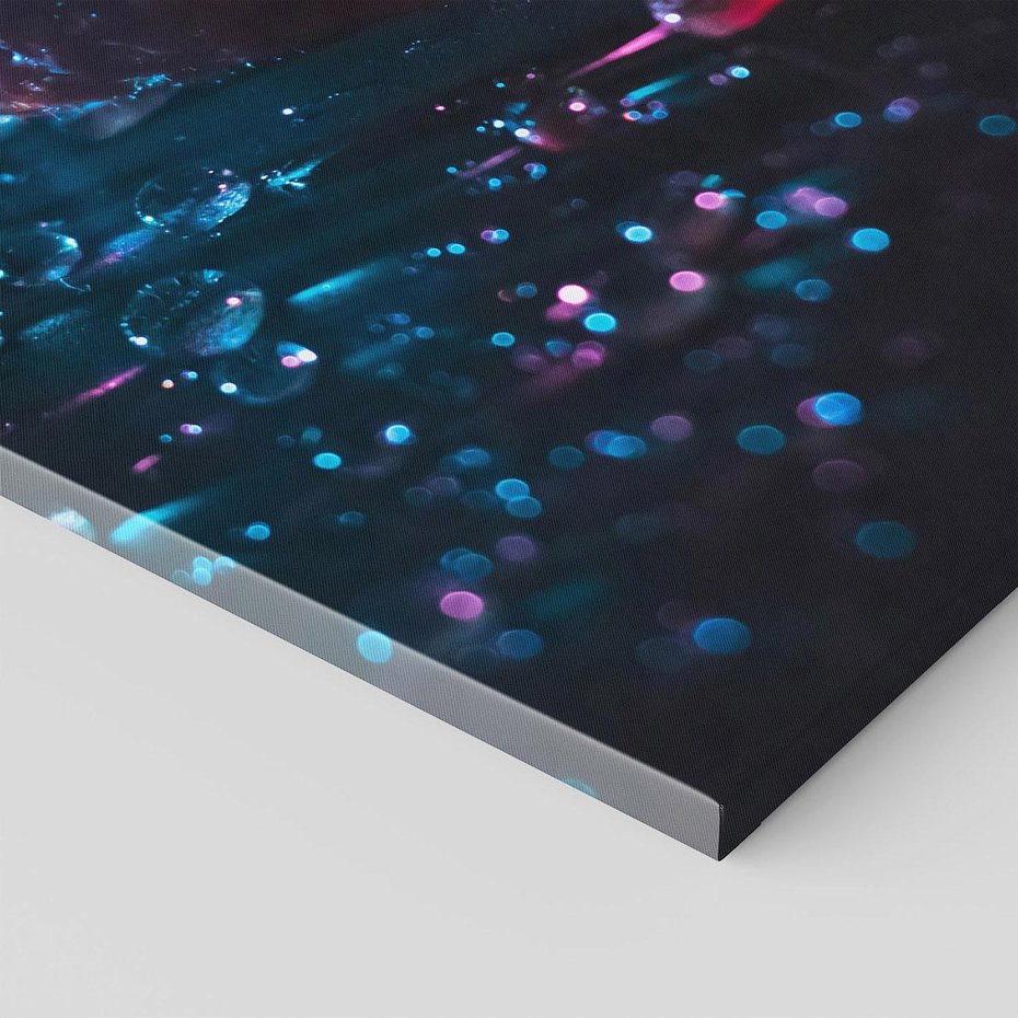 Obraz na płótnie 80x120 - Truskawka Kropelkowy Urok - truskawka, krople