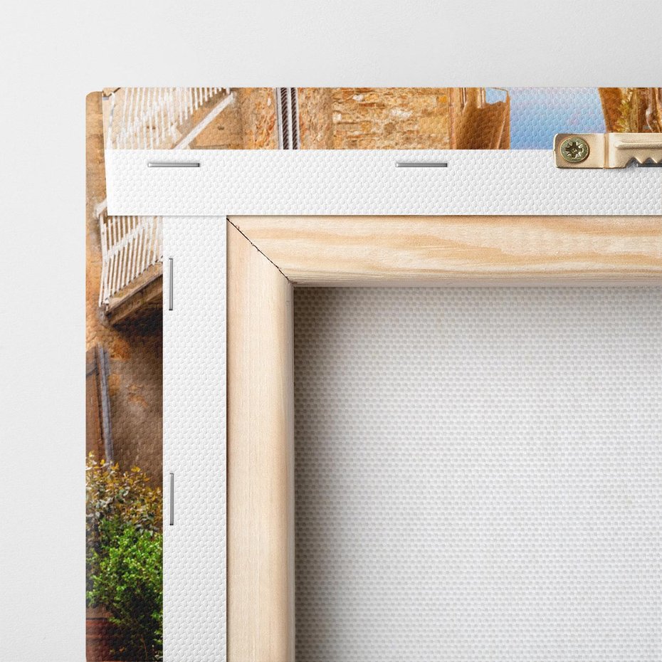 Obraz na płótnie 120x80 - Urok uliczki miejskiej z kwiatami - sklep, uliczka