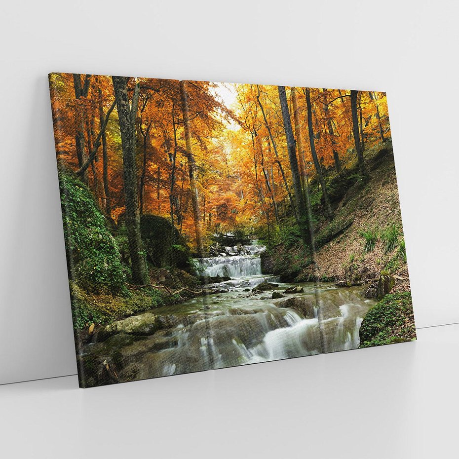 Obraz na płótnie 120x80 - Urok lasu: drzewa i strumyk w harmonii - las, drzewa