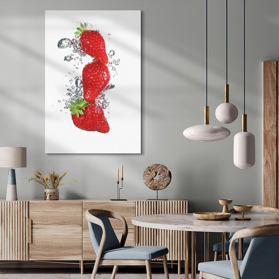 Obraz na płótnie 50x70 - Aromatyczne truskawki w pełnym rozkwicie - truskawki, owoce