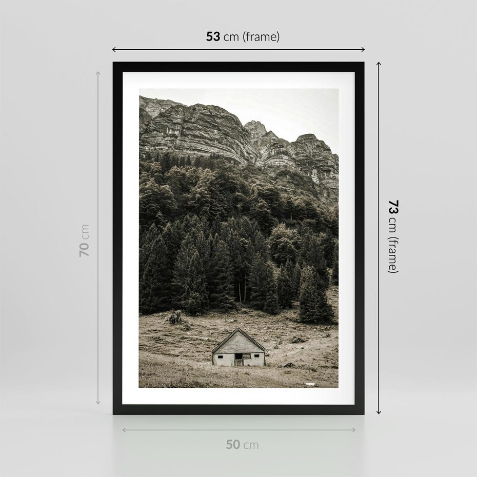 Plakat w ramie 50x70 - Dom w Odcieniach Natury - domek w górach, góry - rama czarna